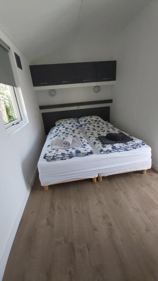 Ruim En Gezellig Chalet Voor 2 Personen Op De Veluwe Recreatiepark De Oude Driest プッテン エクステリア 写真