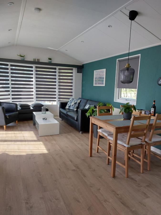 Ruim En Gezellig Chalet Voor 2 Personen Op De Veluwe Recreatiepark De Oude Driest プッテン エクステリア 写真
