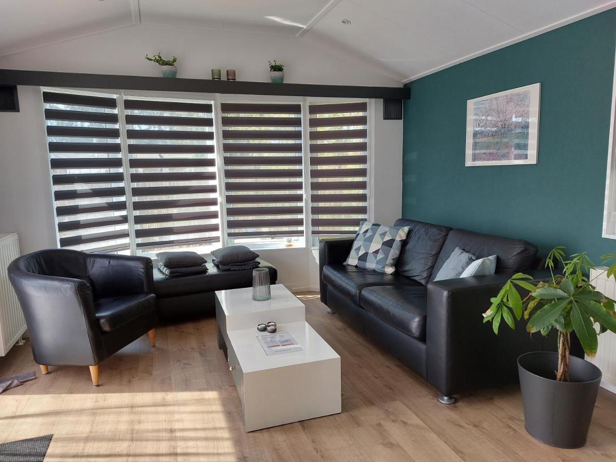 Ruim En Gezellig Chalet Voor 2 Personen Op De Veluwe Recreatiepark De Oude Driest プッテン エクステリア 写真